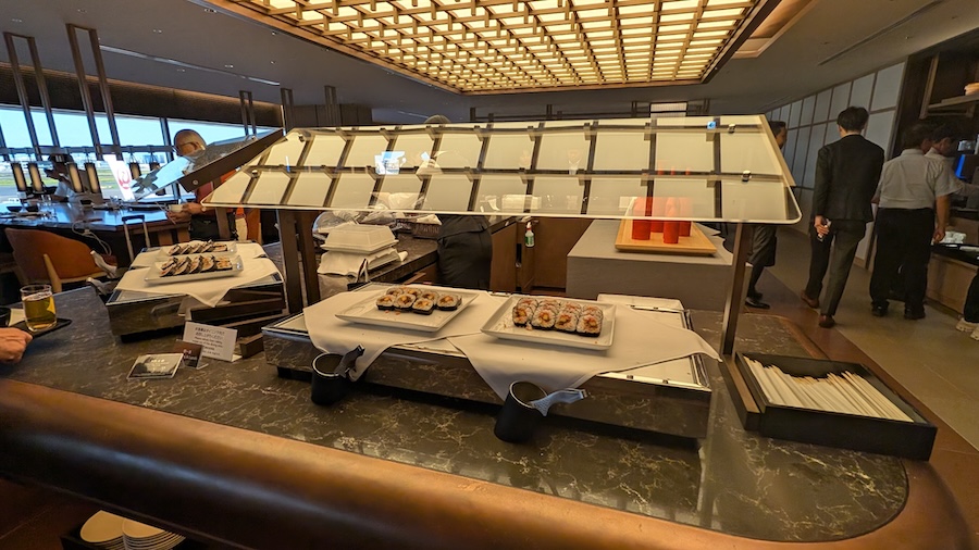 2026jallounge8｜ 【2026年最新】羽田空港JAL国内線「ファーストクラスラウンジ」に行ってきました