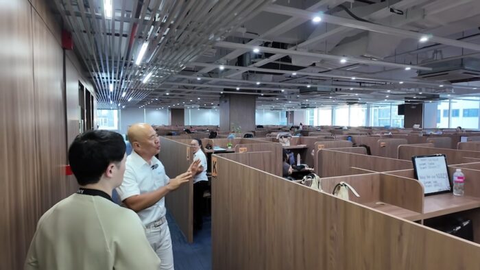 QQ English 9 32 screenshot 1| TOMO’S TRAVEL / トモズトラベルさんの密着取材を受けました